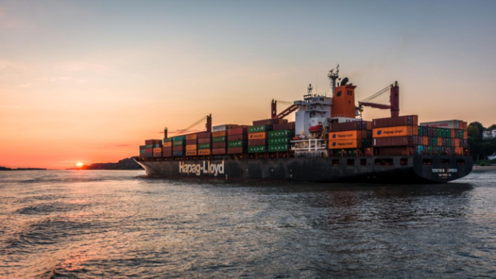 Hapag-Lloyd Inks LNG Deal To Power Incoming Mega-ship Fleet | Journal ...